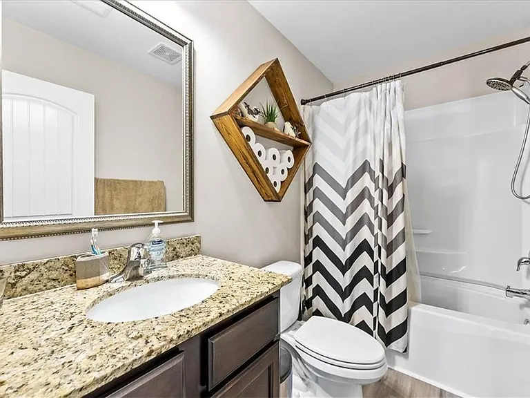 201 Vista Cir — Photo 8