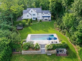 36 Tompkins Rd, Scarsdale, NY 10583