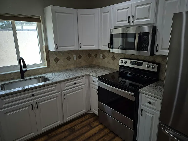 2738 Haverhill Ct — Photo 4