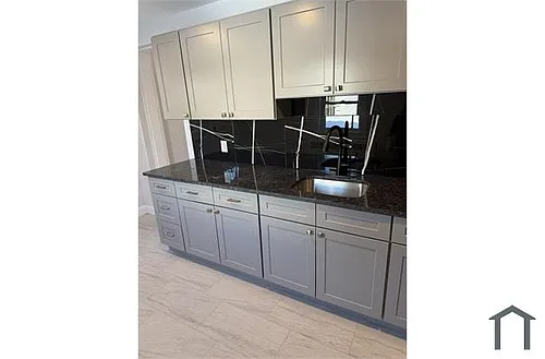 4618 Milnor St Photo 1