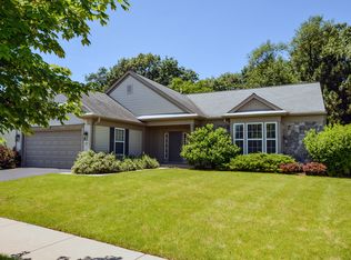 12385 Lilly Ln, Huntley, IL 60142