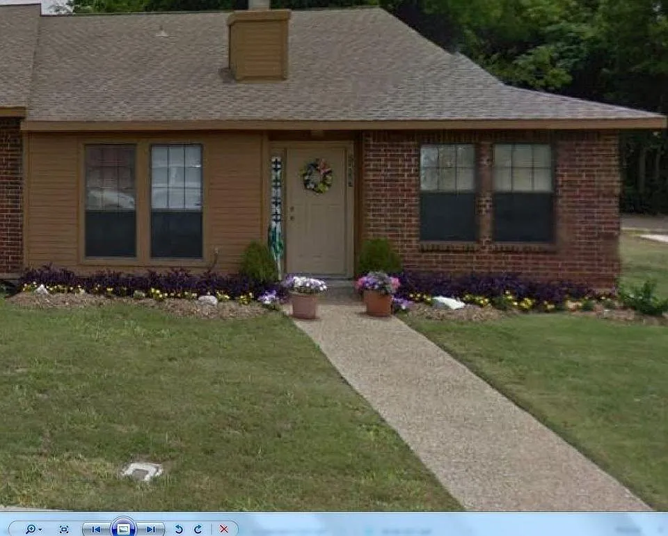 2 bed, 1041 sqft, $1,850 — Photo 2