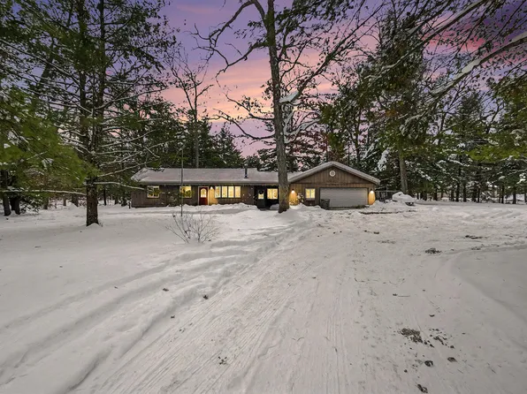 37 W Raymond Rd, Twin Lake, MI 49457