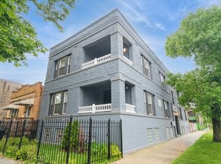 3639 W Iowa St #2W, Chicago, IL 60651