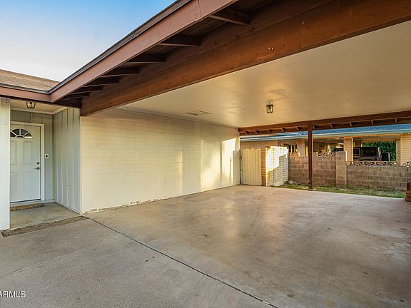 4th image of 10625 N 36TH Avenue