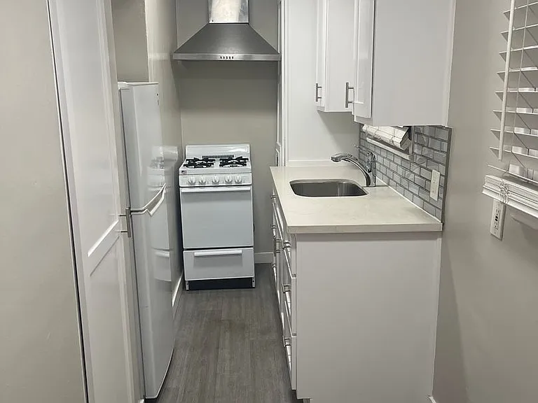 1017 Pacific Ave Long Beach, Ca 90813 — Photo 6