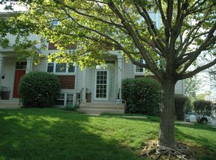 1620 Orchard Ct, West Chicago, IL