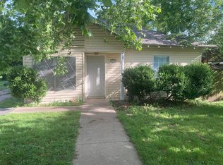207 Graham St, Cleburne, TX 76033