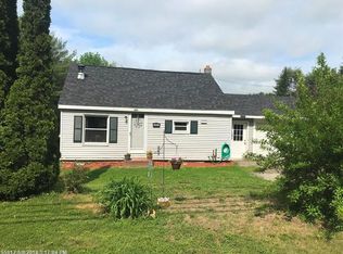 293 Cushman Rd, Winslow, ME 04901