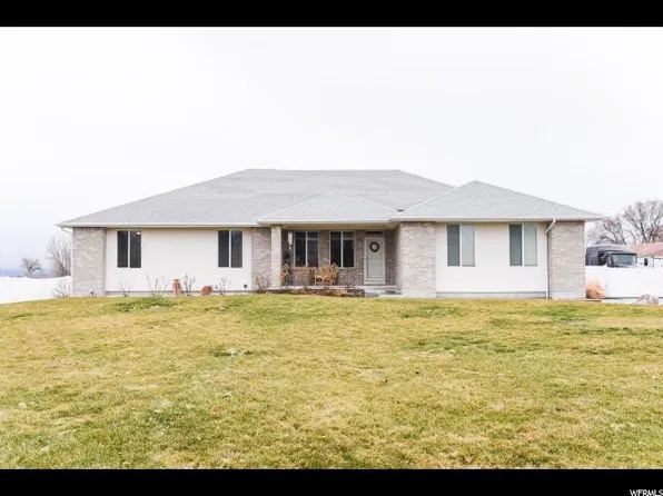 356 N Wrathall Cir, Grantsville, UT 84029