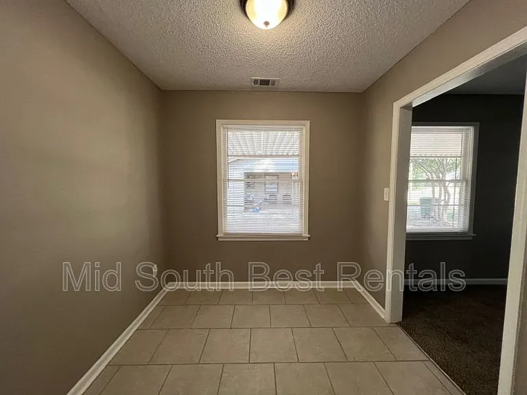 1416 Abernathy Rd — Photo 7
