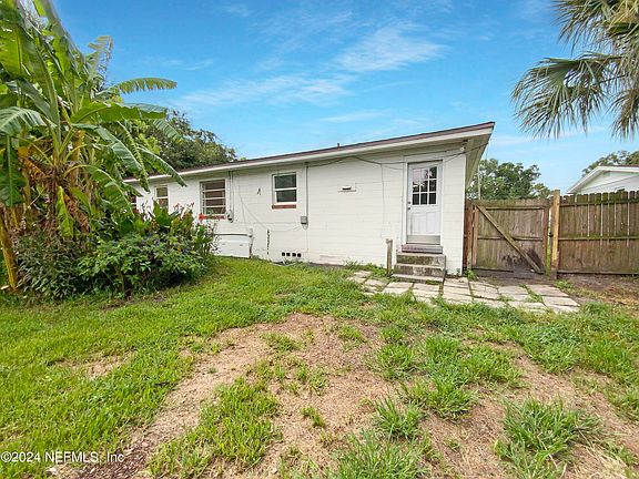 5th image of 6731 LARALOU Court