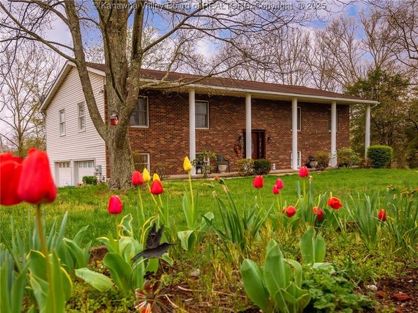 139 Betty Ln, Scott Depot, WV 25560