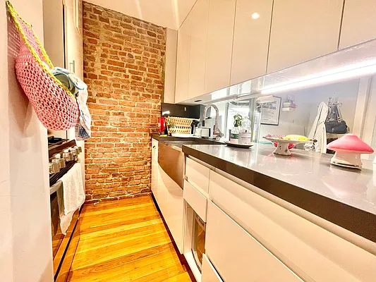 Rented by Century 21 Premier  | media 5