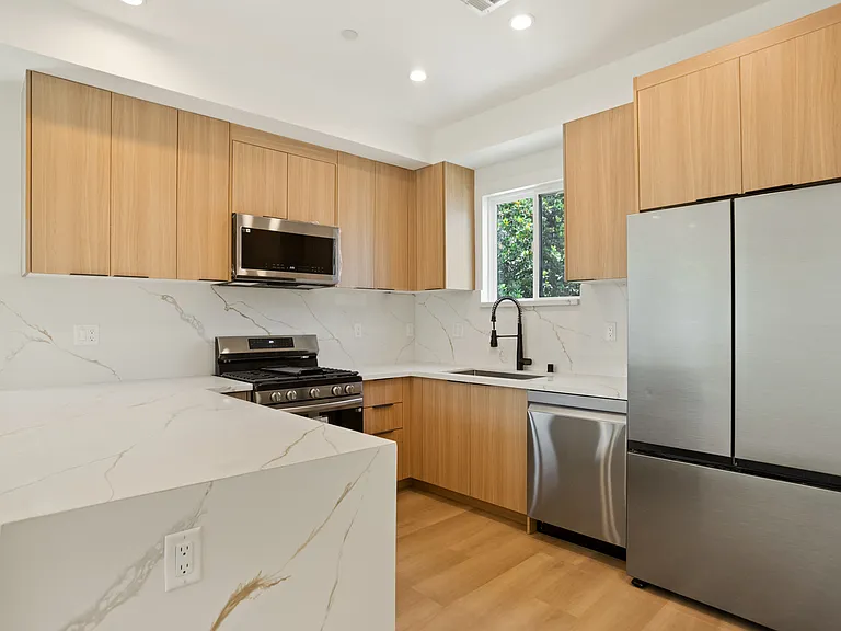 1840 Stoner Ave #1/2 — Photo 2