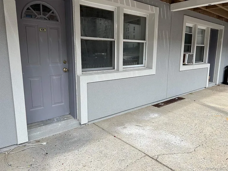 830 E Broadway #106 — Photo 6