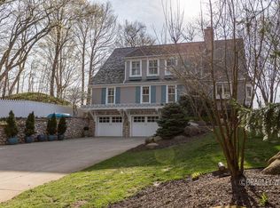 6179 Lakeshore Dr, West Olive, MI 49460