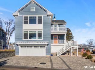 9 4th Avenue, Branford, CT 06405