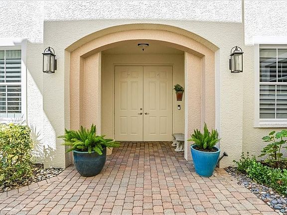 3rd image of 587 Avellino Isles CIR #23101