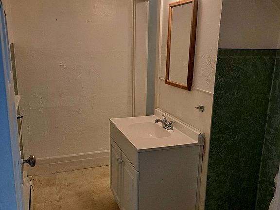 3rd image of 1623 W Pacific Ave #11206854