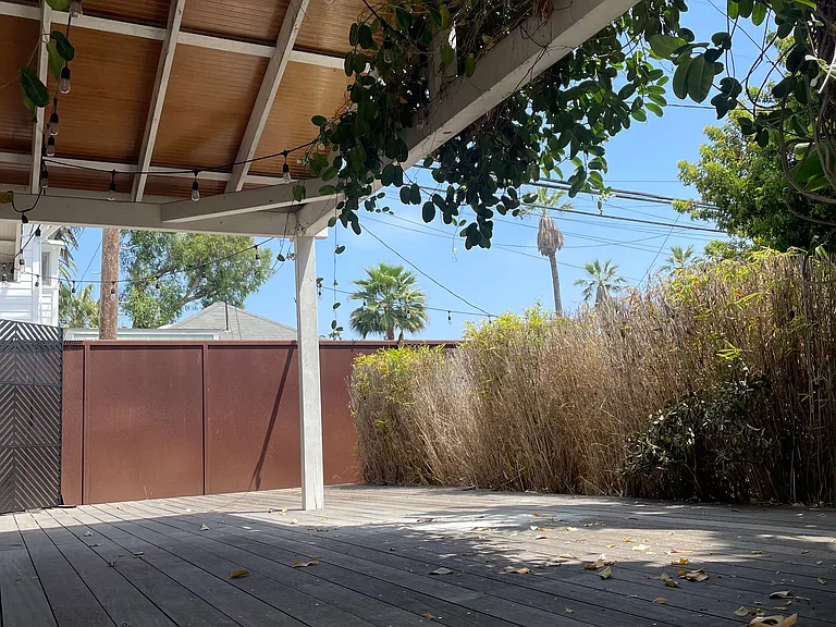 427 Grand Blvd — Photo 43