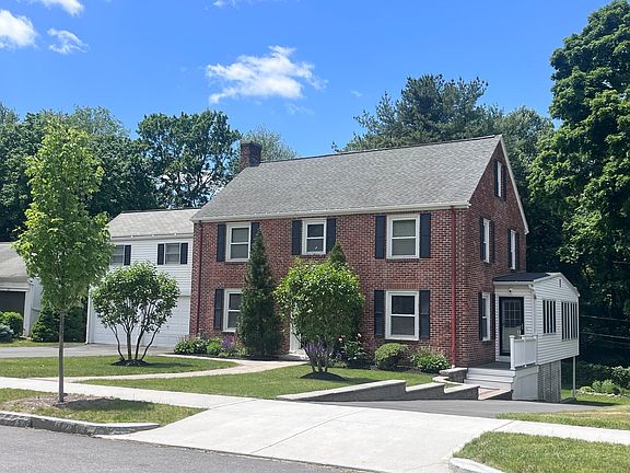 4th image of 119 Newton Ave N