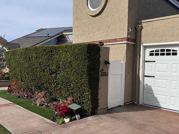 2nd image of 28391 Sheridan Dr #1