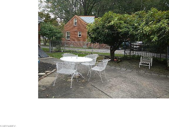 3rd image of 5770 W 229th St