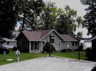 7981 N Tippecanoe Dr, Walkerton, IN 46574