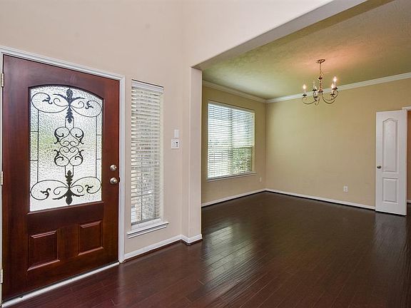 5th image of 8307 Dakota Hill Ct