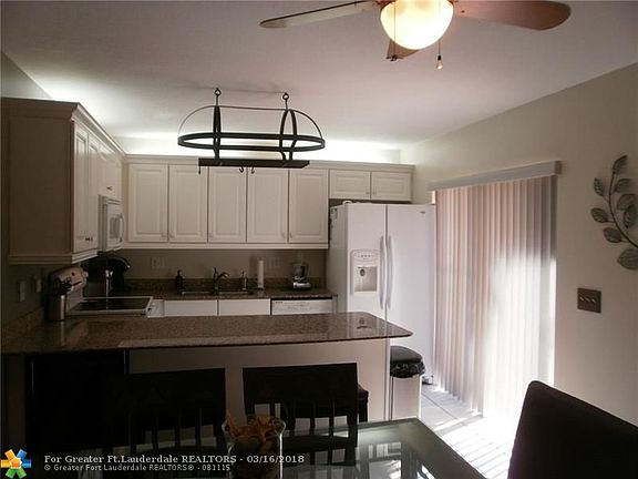 4th image of 2811 Waterford Dr N #2811