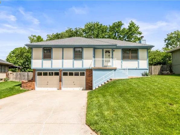 2134 NE Belvoir St, Lees Summit, MO 64086
