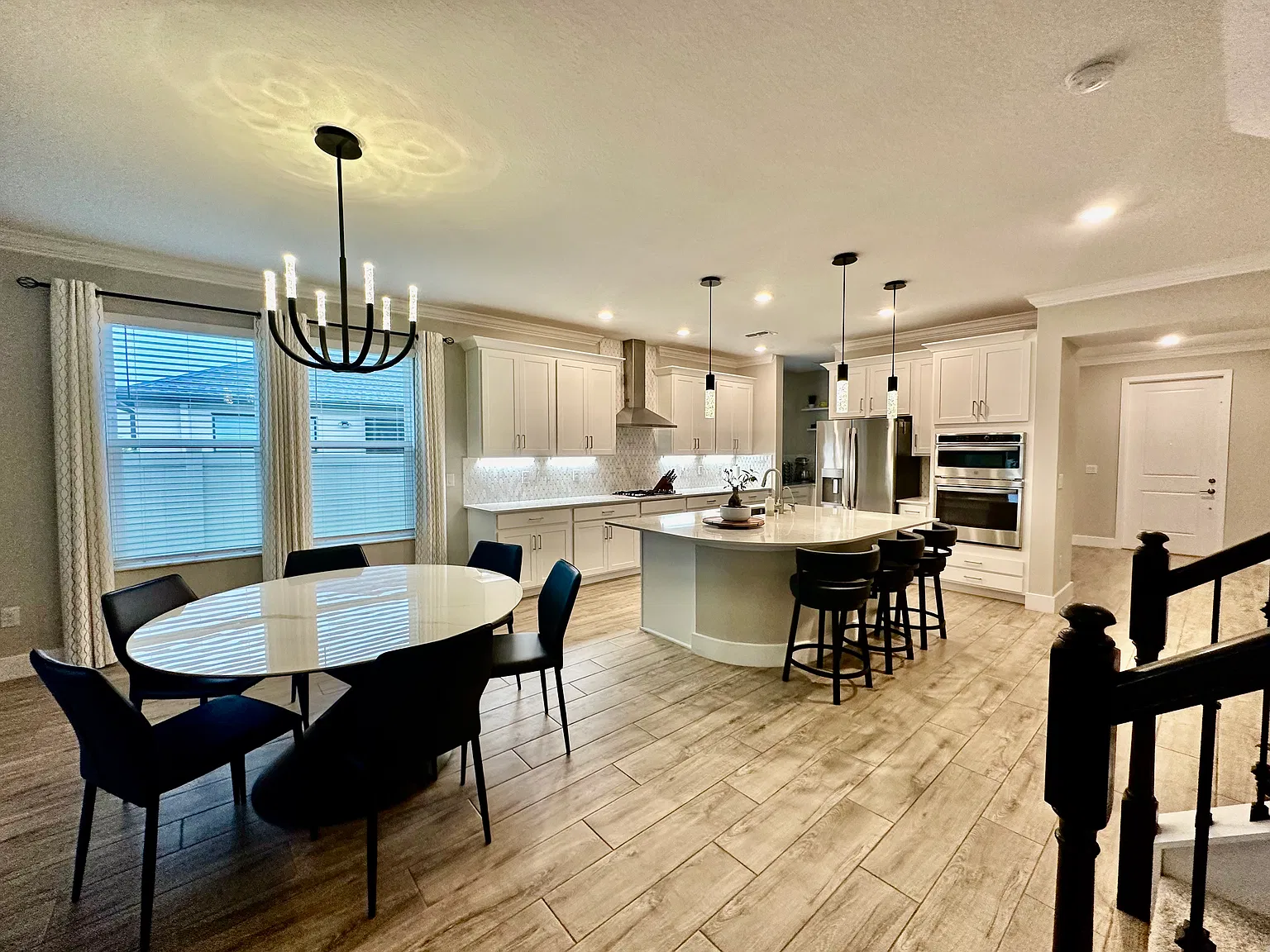 4 bed, 2.5 bath, 2964 sqft, $3,600 — Photo 4