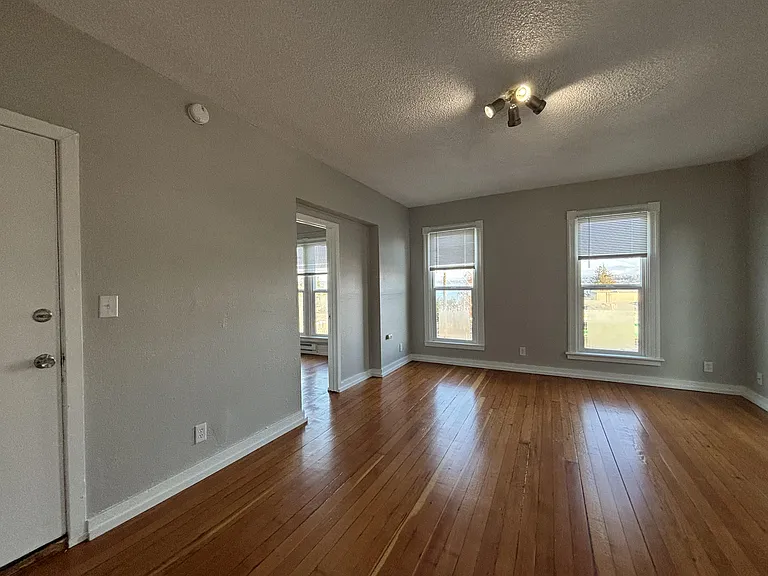Ruston 53 Apartments — Photo 21