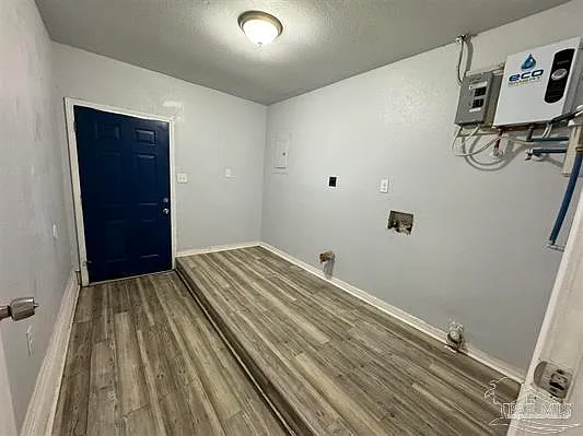 6130 Syrcle Ave — Photo 18