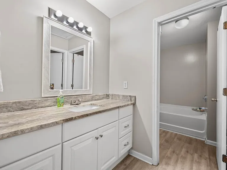 207 Allen Richard Ct — Photo 4