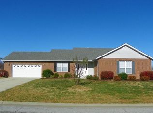 325 Benjamin Ln, Waterloo, IL 62298