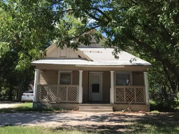 1445 S Hydraulic Ave, Wichita, KS 67211