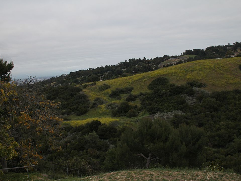 2nd image of 27444 Sunnyridge Rd