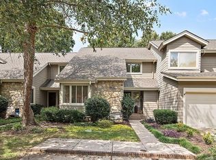 5719 Courtview Dr, Charlotte, NC 28226