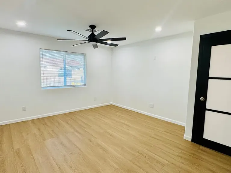 801 S Oleander Ave — Photo 13