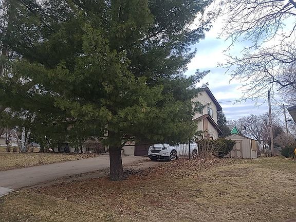 2nd image of 549 Grovner Ave N
