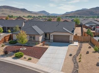 148 Snake Rd, Dayton, NV 89403