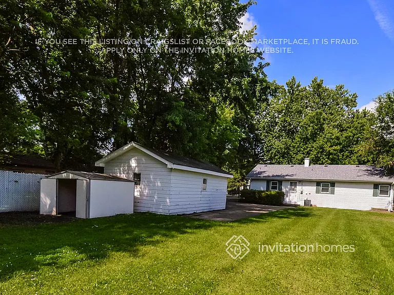 1227 S Lawler Ave — Photo 15