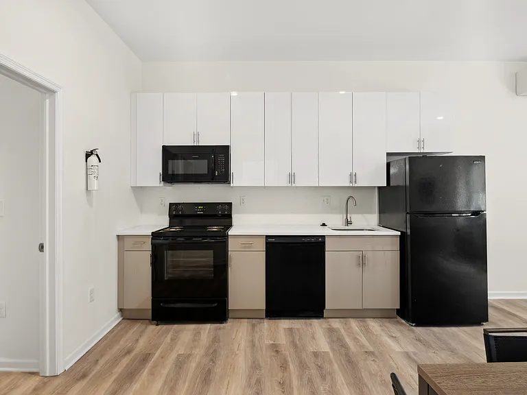 Owl's Nest Apartments — Photo 22