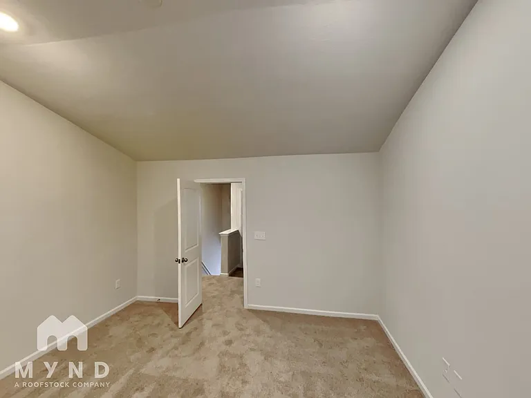 110 Lightning Dr — Photo 10