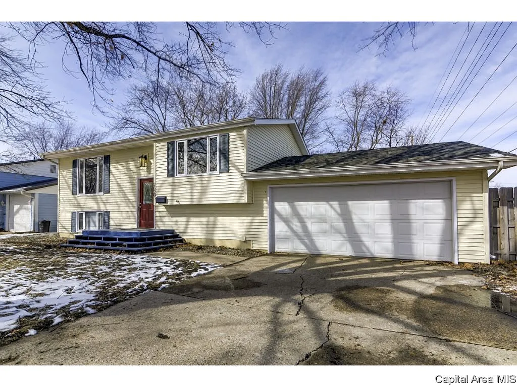 2629 Griffiths Ave photo 1