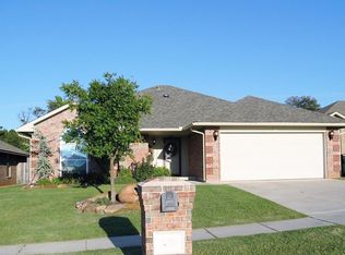 2356 Turtlewood River Rd, Midwest City, OK 73130