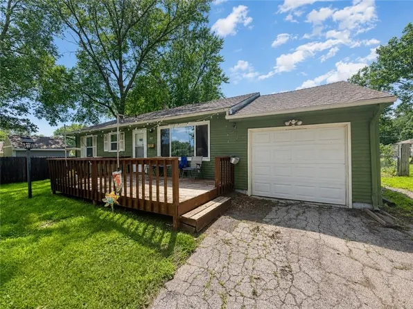 504 NE Lynn St, Lees Summit, MO 64063