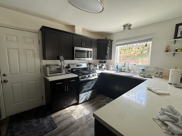 1233 Titan Ct — Photo 8